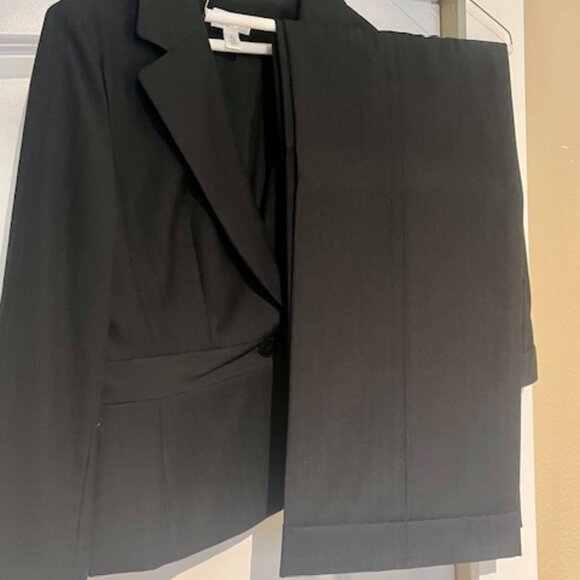 Ann Taylor Loft Black Suit, Light Wool, Slacks and Jacket, Size 8 - Picture 2 of 2